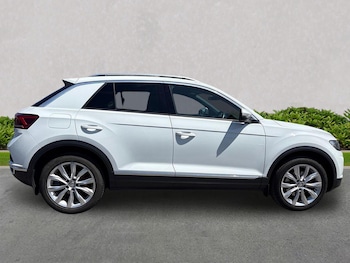 Used Volkswagen T-Roc 2018 for sale - 79137521: Photo