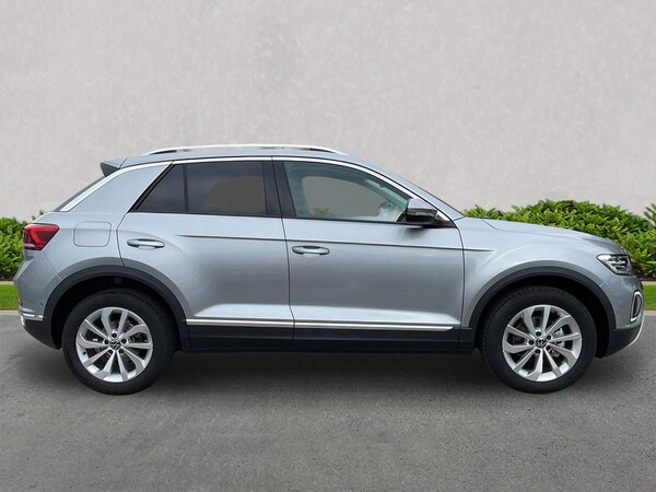 Used Volkswagen T-Roc 2025 for sale - 76249742: Photo 3