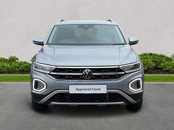 Used Volkswagen T-Roc 2025 for sale - 76249742: Photo 5