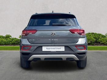 Used Volkswagen T-Roc 2023 for sale - 78820831: Photo