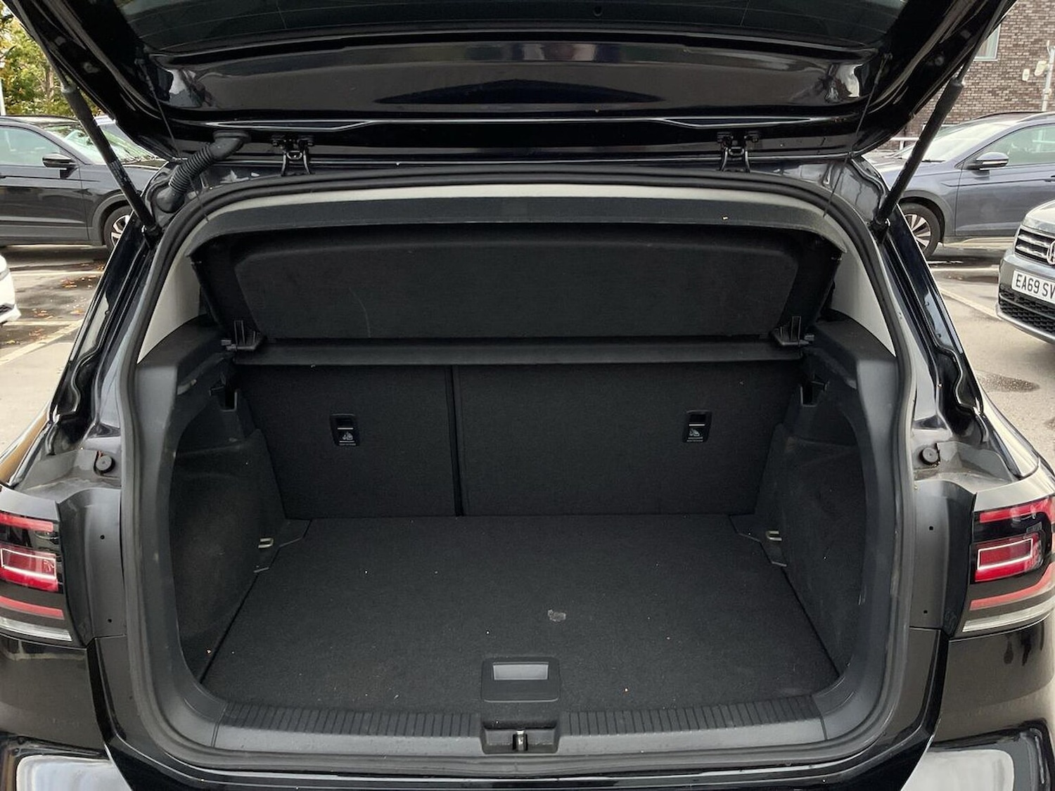 Used Volkswagen T-Cross 2022 for sale - 76455299: Photo 17