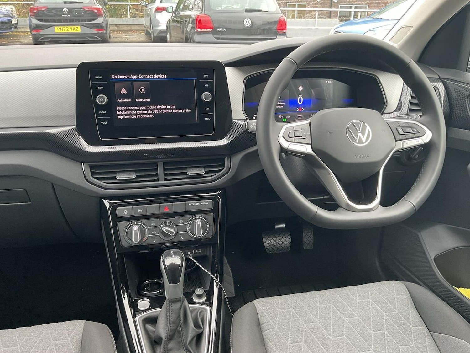 Used Volkswagen T-Cross 2025 for sale - 76893248: Photo 9