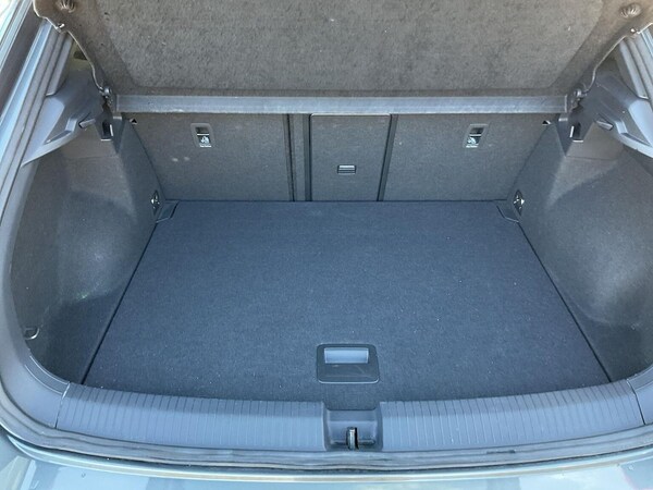 Used Volkswagen T-Roc 2023 for sale - 76249739: Photo 17
