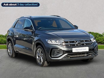 Used Volkswagen T-Roc 2023 for sale - 76249739: Photo