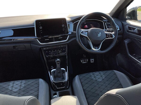 Used Volkswagen T-Roc 2023 for sale - 76249739: Photo 8