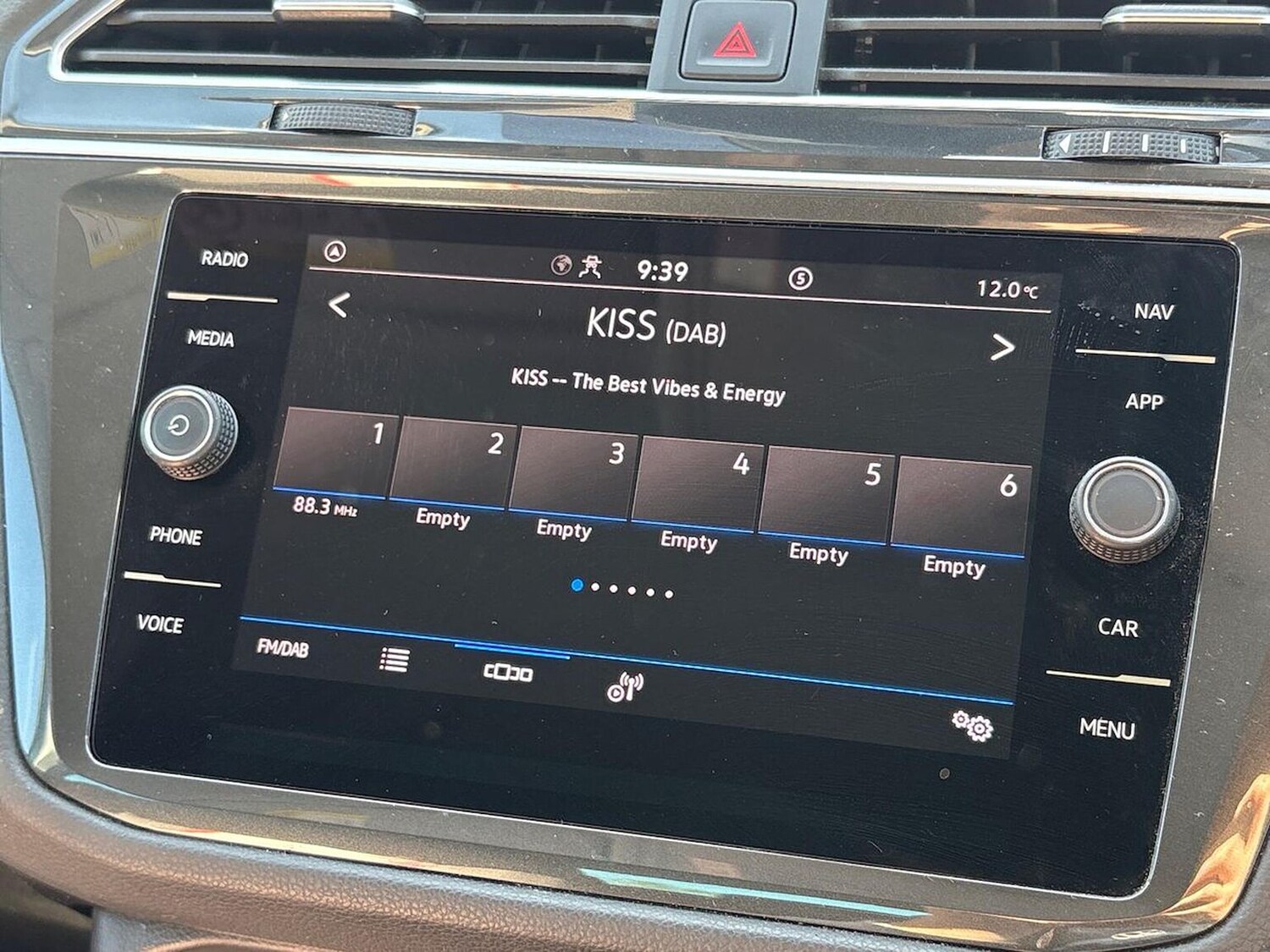 Used Volkswagen Tiguan 2023 for sale - 78194367: Photo 11