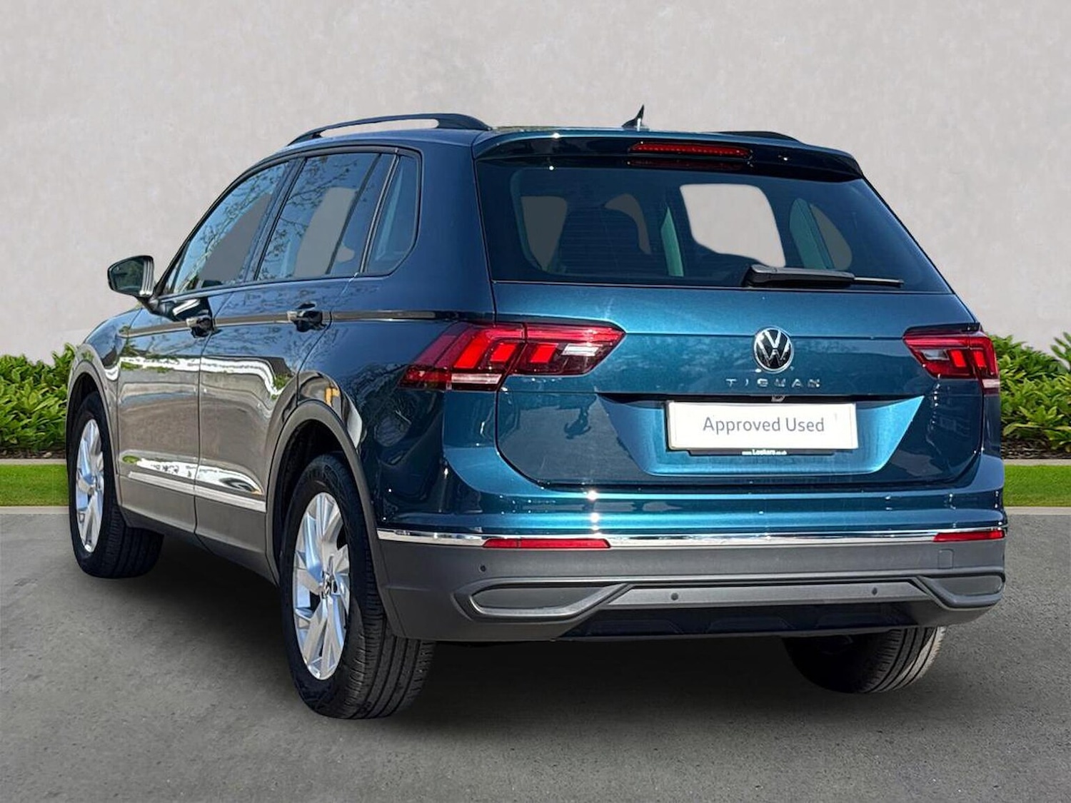 Used Volkswagen Tiguan 2023 for sale - 78194367: Photo 2