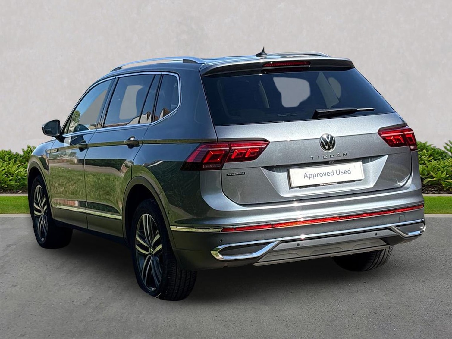 Used Volkswagen Tiguan Allspace 2023 for sale - 78194485: Photo 2