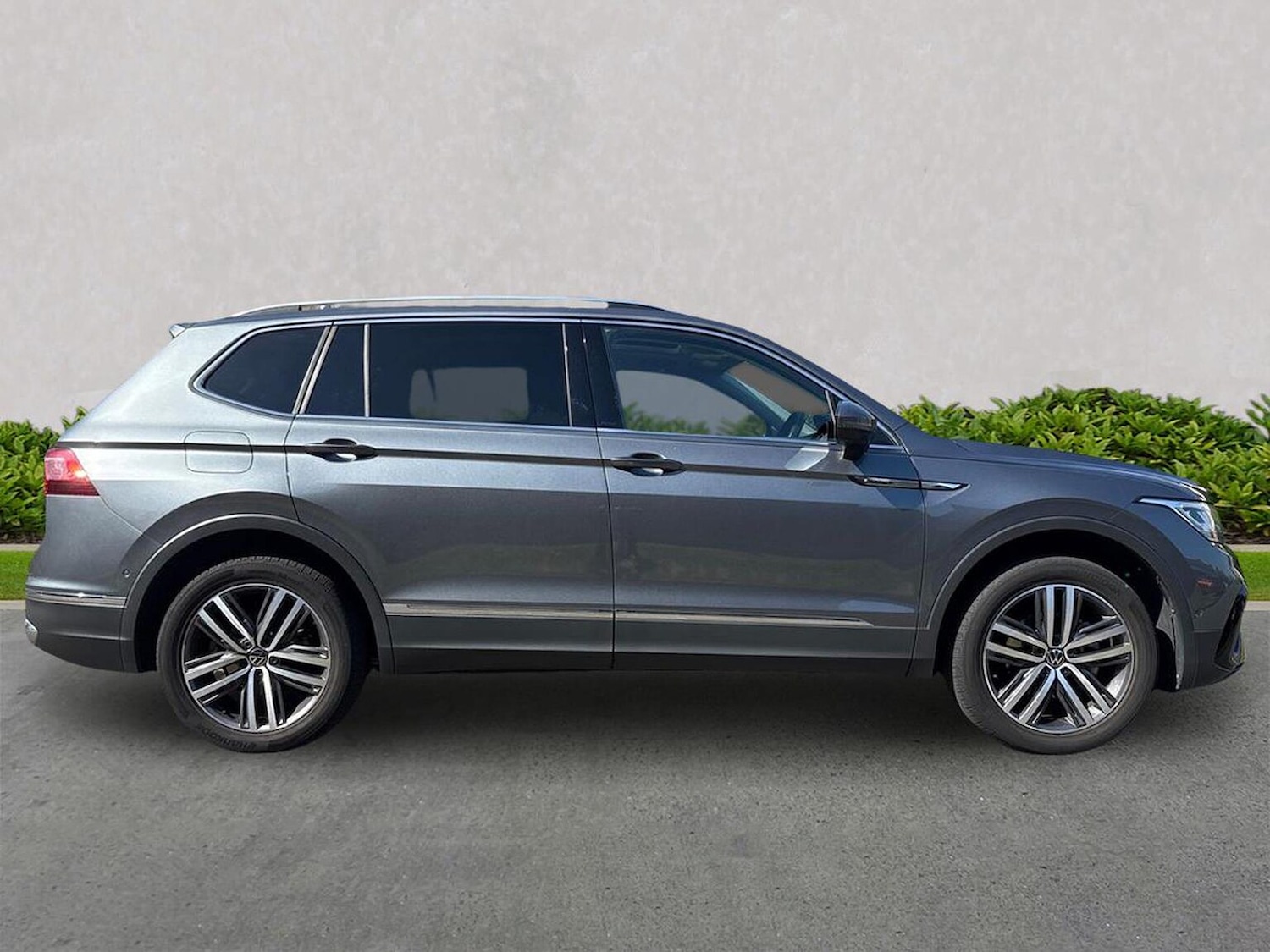 Used Volkswagen Tiguan Allspace 2023 for sale - 78194485: Photo 3