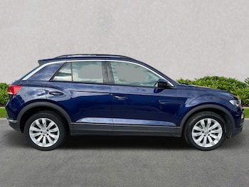 Used Volkswagen T-Roc 2019 for sale - 75505427: Photo