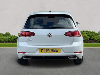 Used Volkswagen Golf 2019 for sale - 75958384: Photo