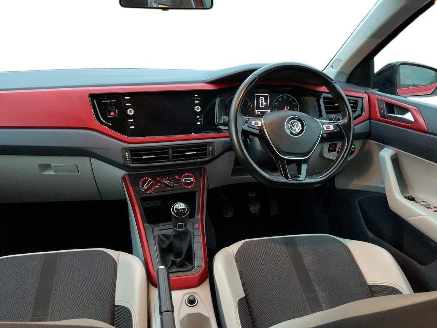 Used Volkswagen Polo 2018 for sale - 76526120: Photo 8