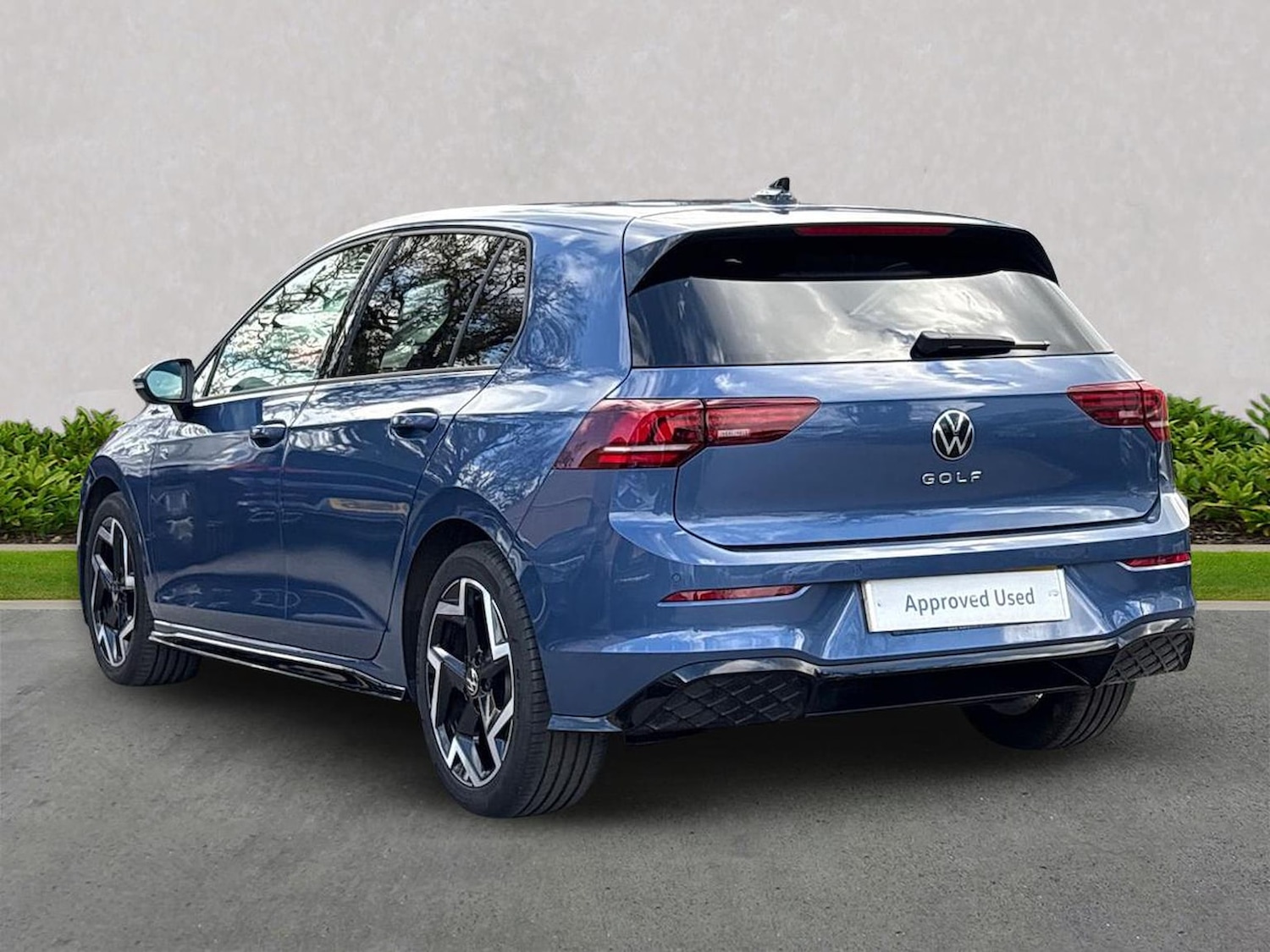 Used Volkswagen Golf 2025 for sale - 78194368: Photo 2