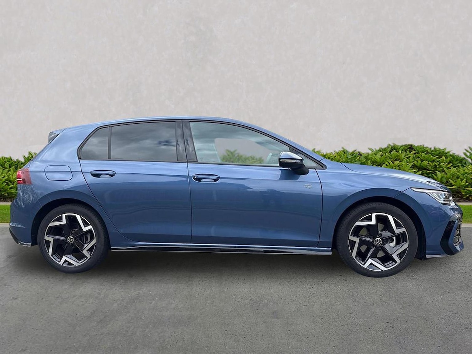 Used Volkswagen Golf 2025 for sale - 78194368: Photo 3