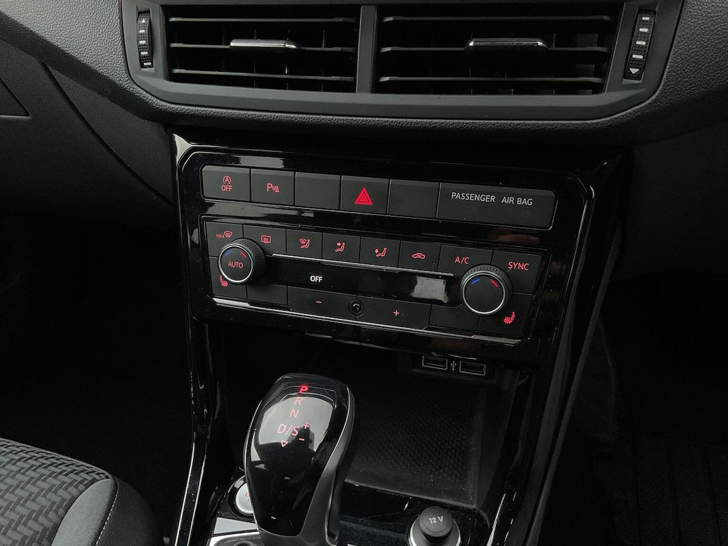 Used Volkswagen T-Cross 2019 for sale - 76471107: Photo 12