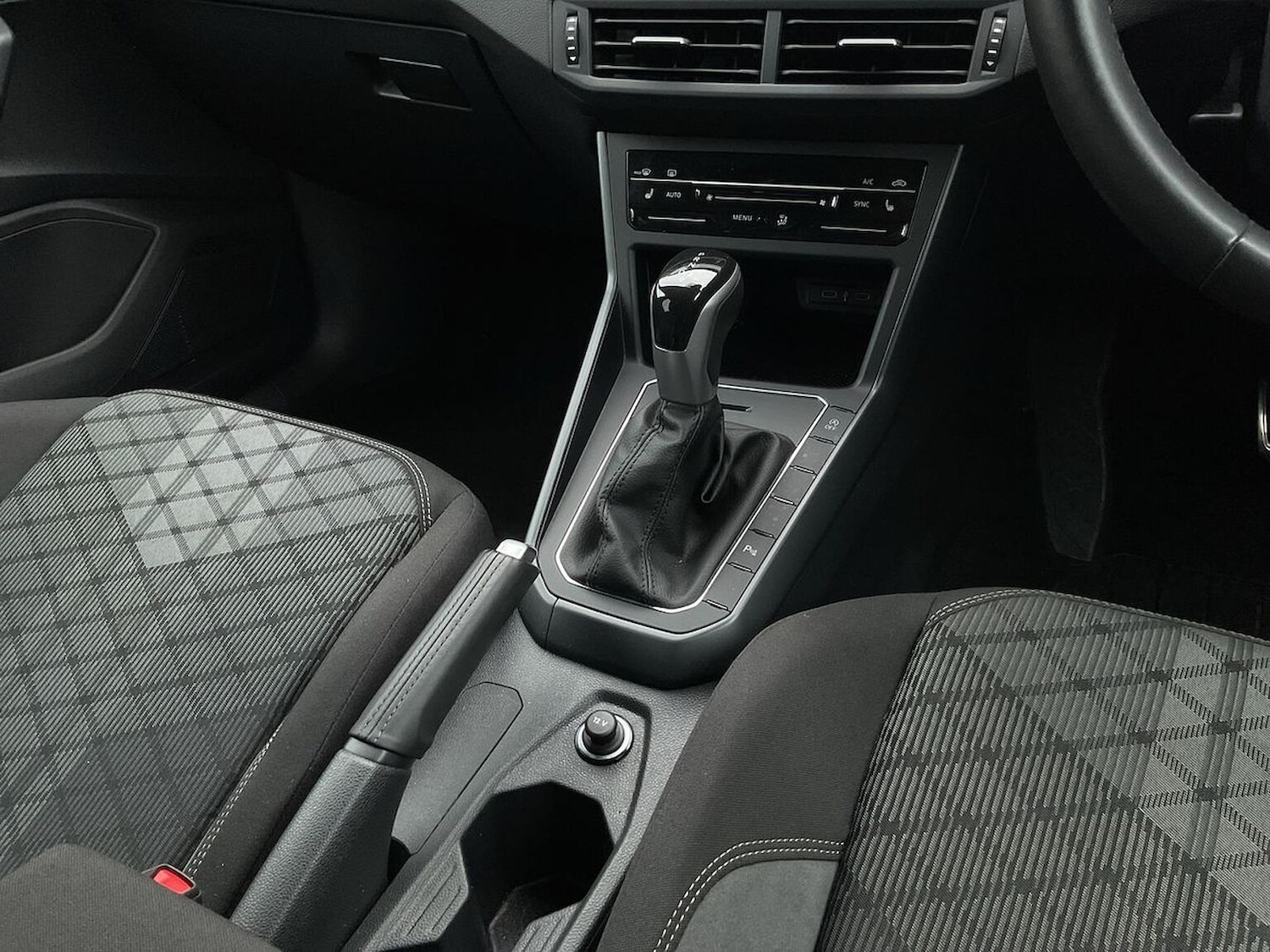 Used Volkswagen Polo 2024 for sale - 76369191: Photo 13