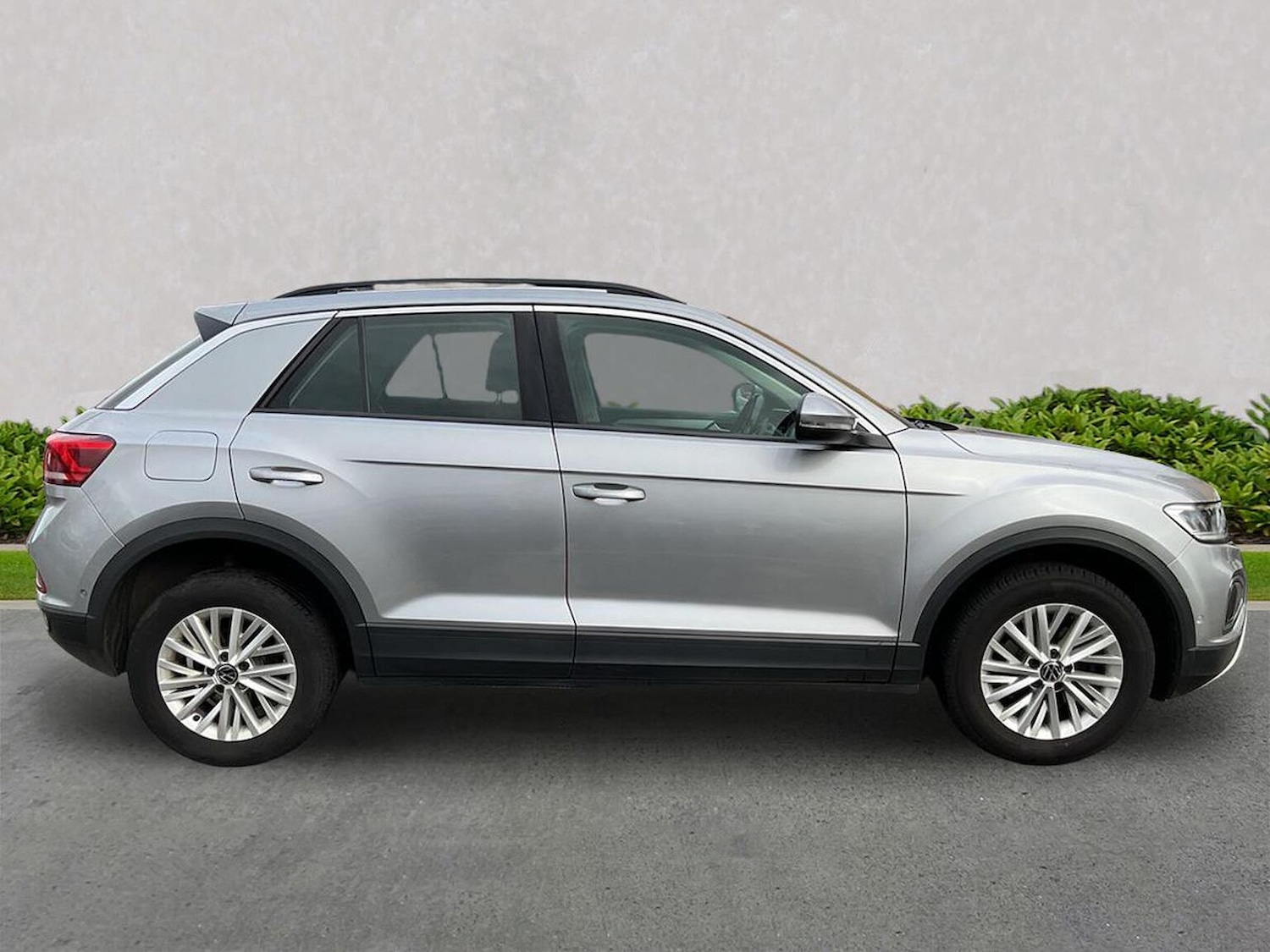 Used Volkswagen T-Roc 2022 for sale - 76526116: Photo 3