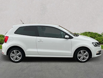 Used Volkswagen Polo 2017 for sale - 75575544: Photo