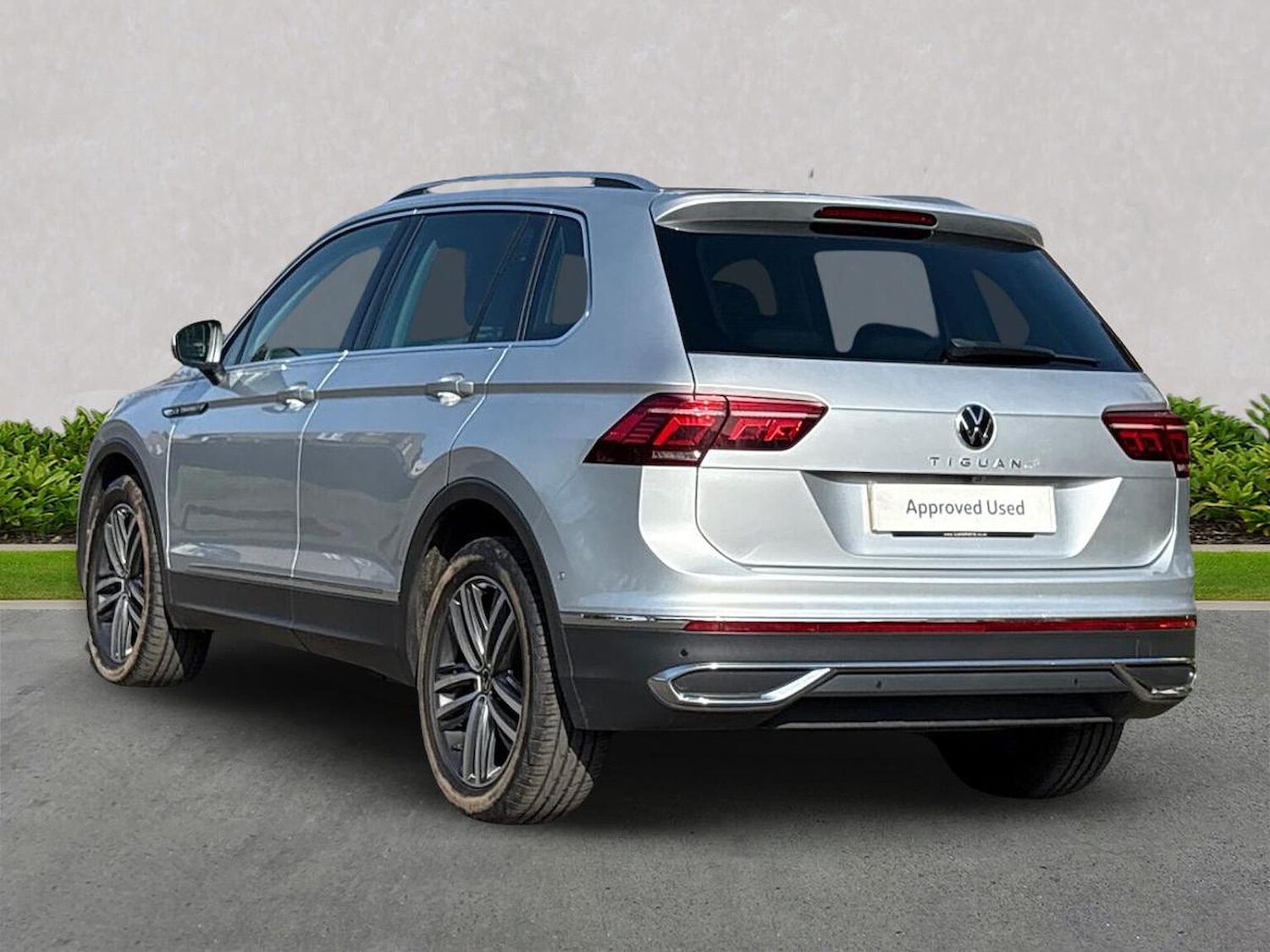 Used Volkswagen Tiguan 2022 for sale - 78026141: Photo 2