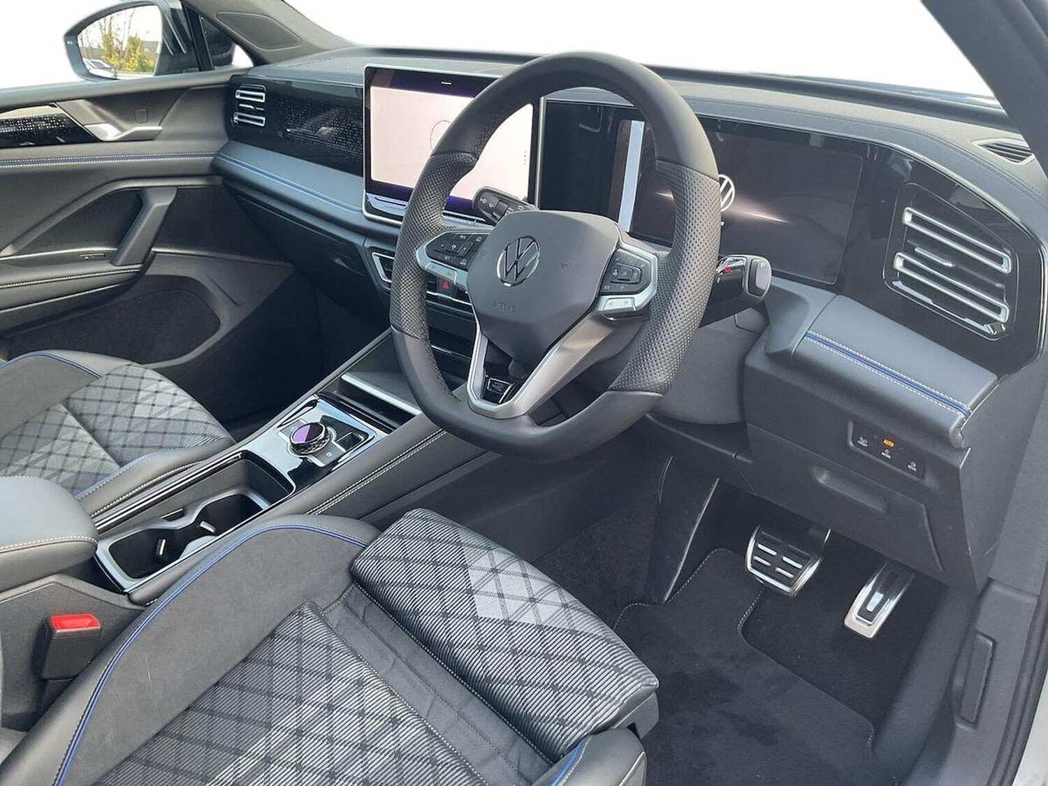 Used Volkswagen Tiguan 2025 for sale - 77528865: Photo 15