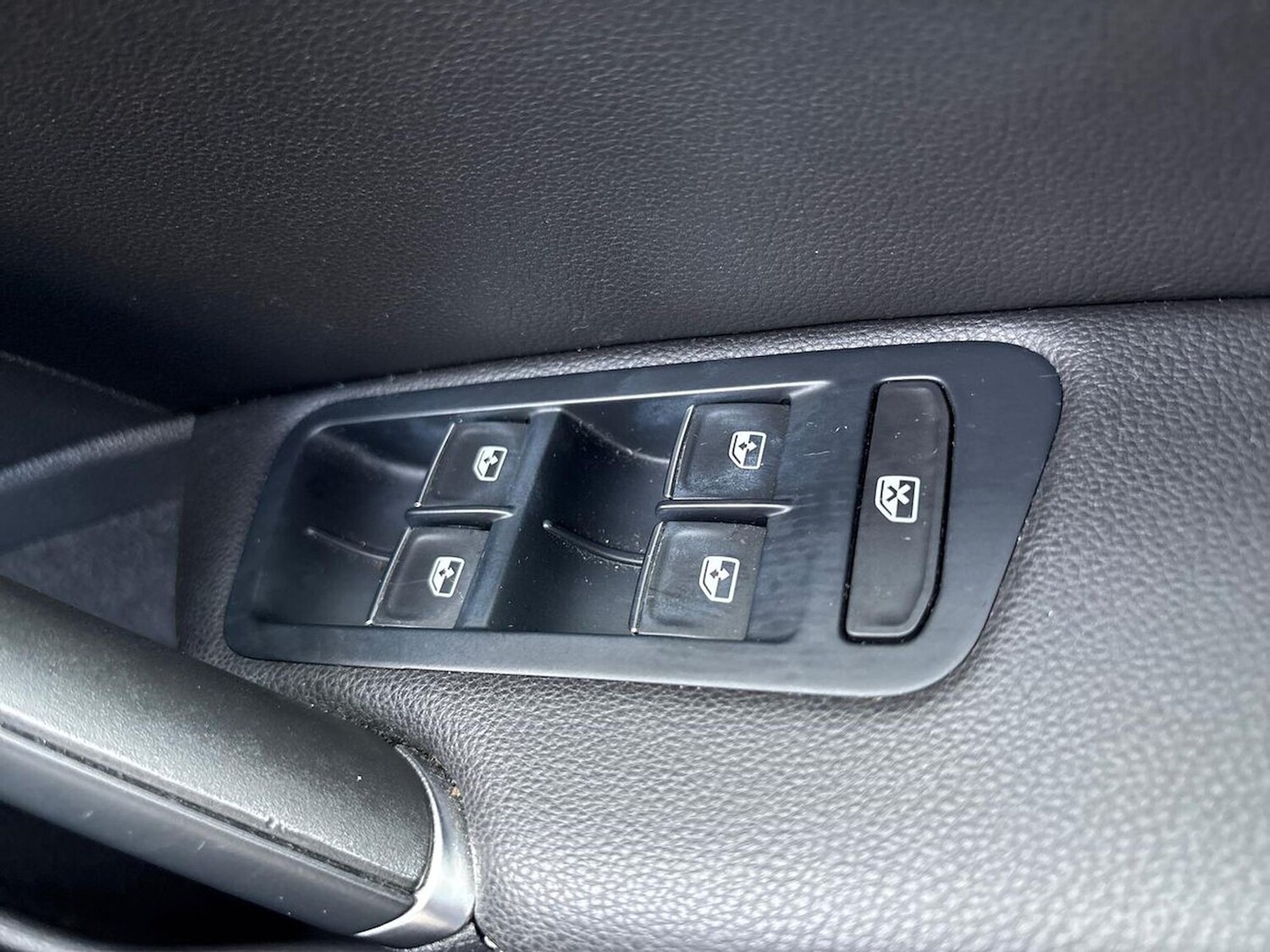 Used Volkswagen Golf 2017 for sale - 78194314: Photo 21