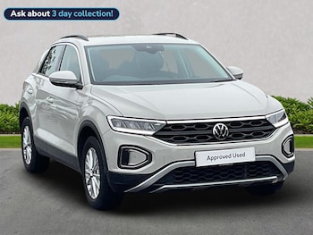 Used Volkswagen T-Roc 2023 for sale - 75766759: Photo
