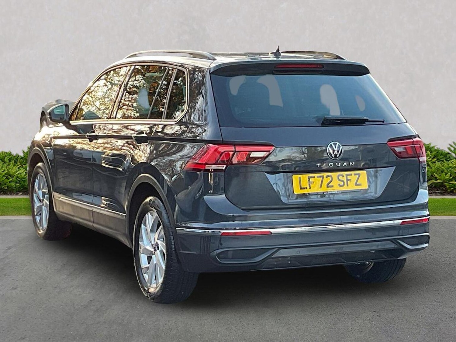 Used Volkswagen Tiguan 2022 for sale - 76831971: Photo 2