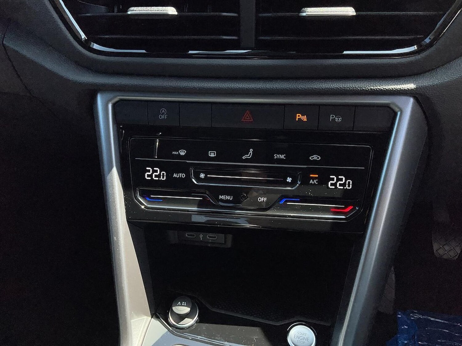 Used Volkswagen T-Roc 2025 for sale - 76159548: Photo 12