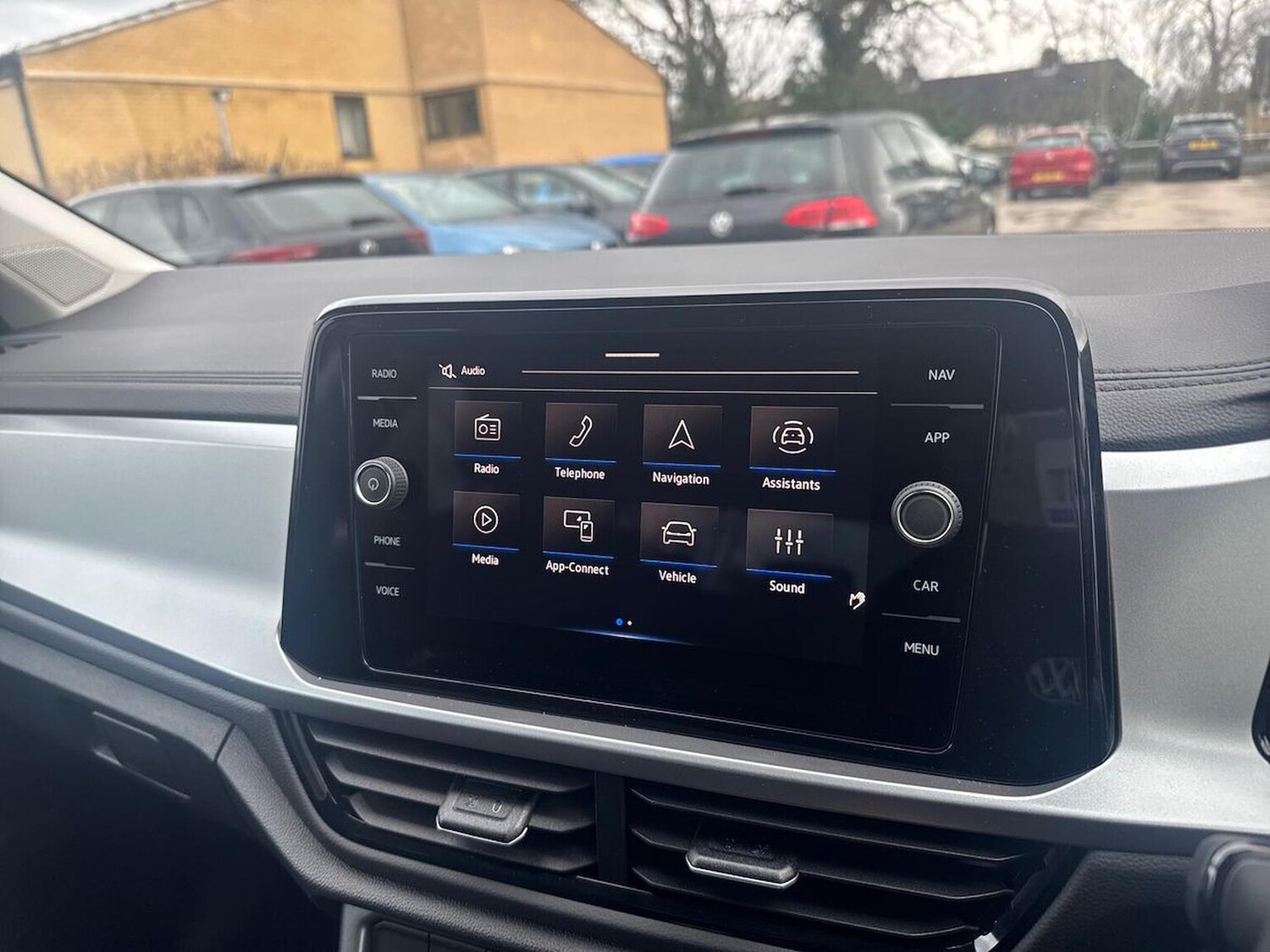 Used Volkswagen T-Roc 2026 for sale - 77916155: Photo 11