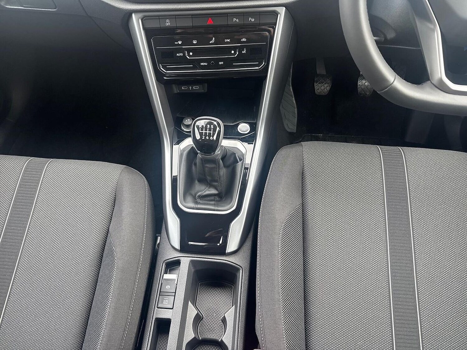 Used Volkswagen T-Roc 2026 for sale - 77916155: Photo 13