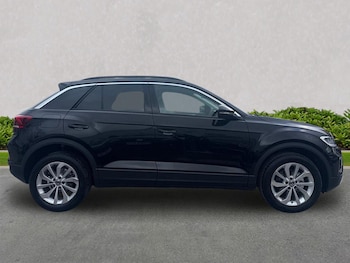 Used Volkswagen T-Roc 2026 for sale - 77916155: Photo