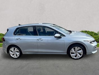 Used Volkswagen Golf 2025 for sale - 79845714: Photo
