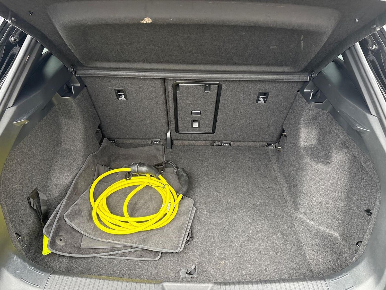 Used Volkswagen ID.4 2025 for sale - 77789570: Photo 17