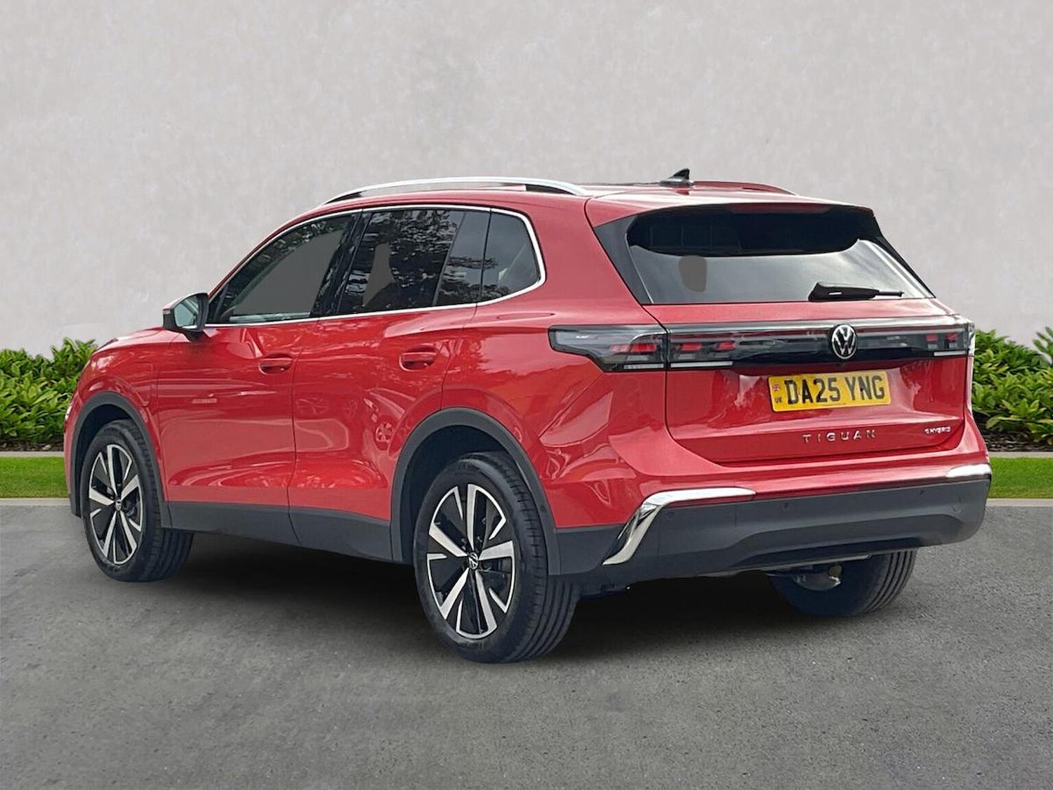 Used Volkswagen Tiguan 2025 for sale - 76264370: Photo 2