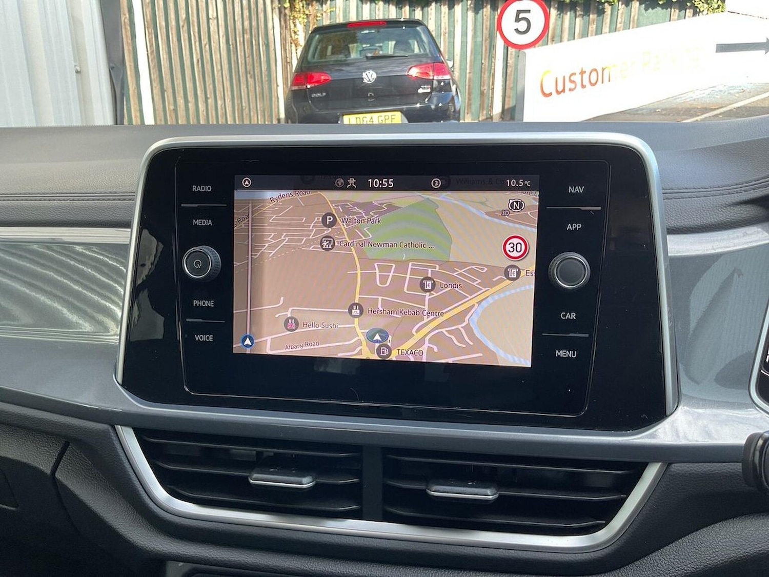 Used Volkswagen T-Roc 2024 for sale - 76392462: Photo 11