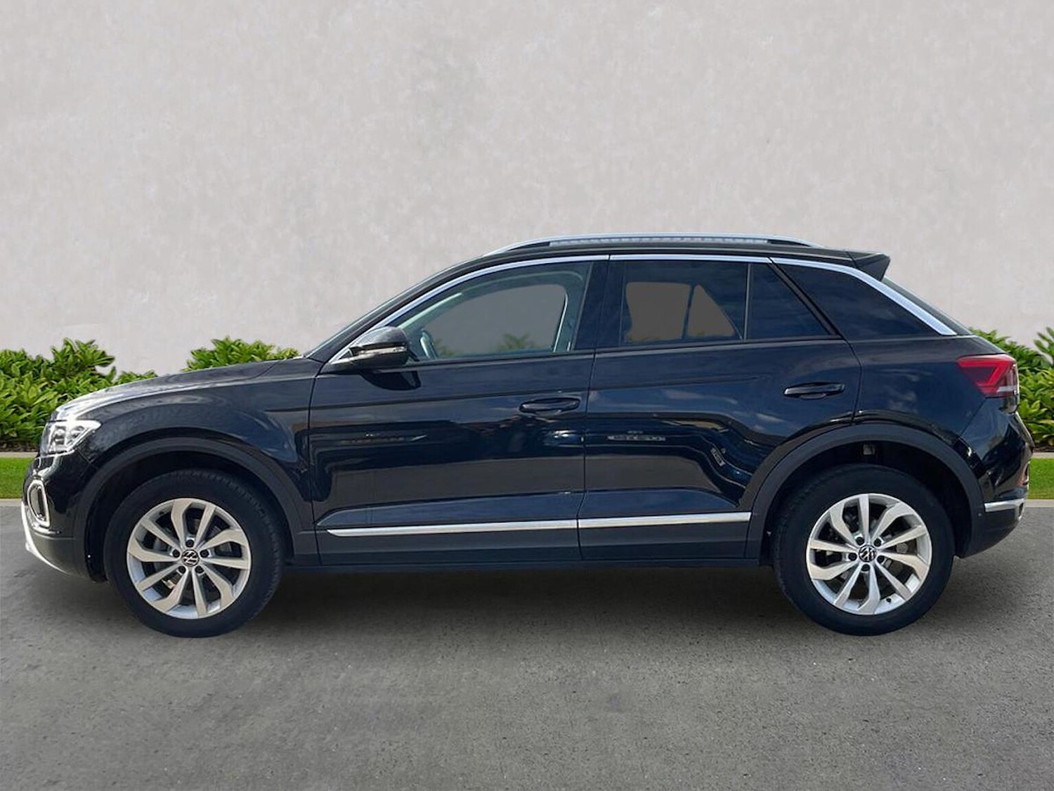 Used Volkswagen T-Roc 2024 for sale - 76392462: Photo 19