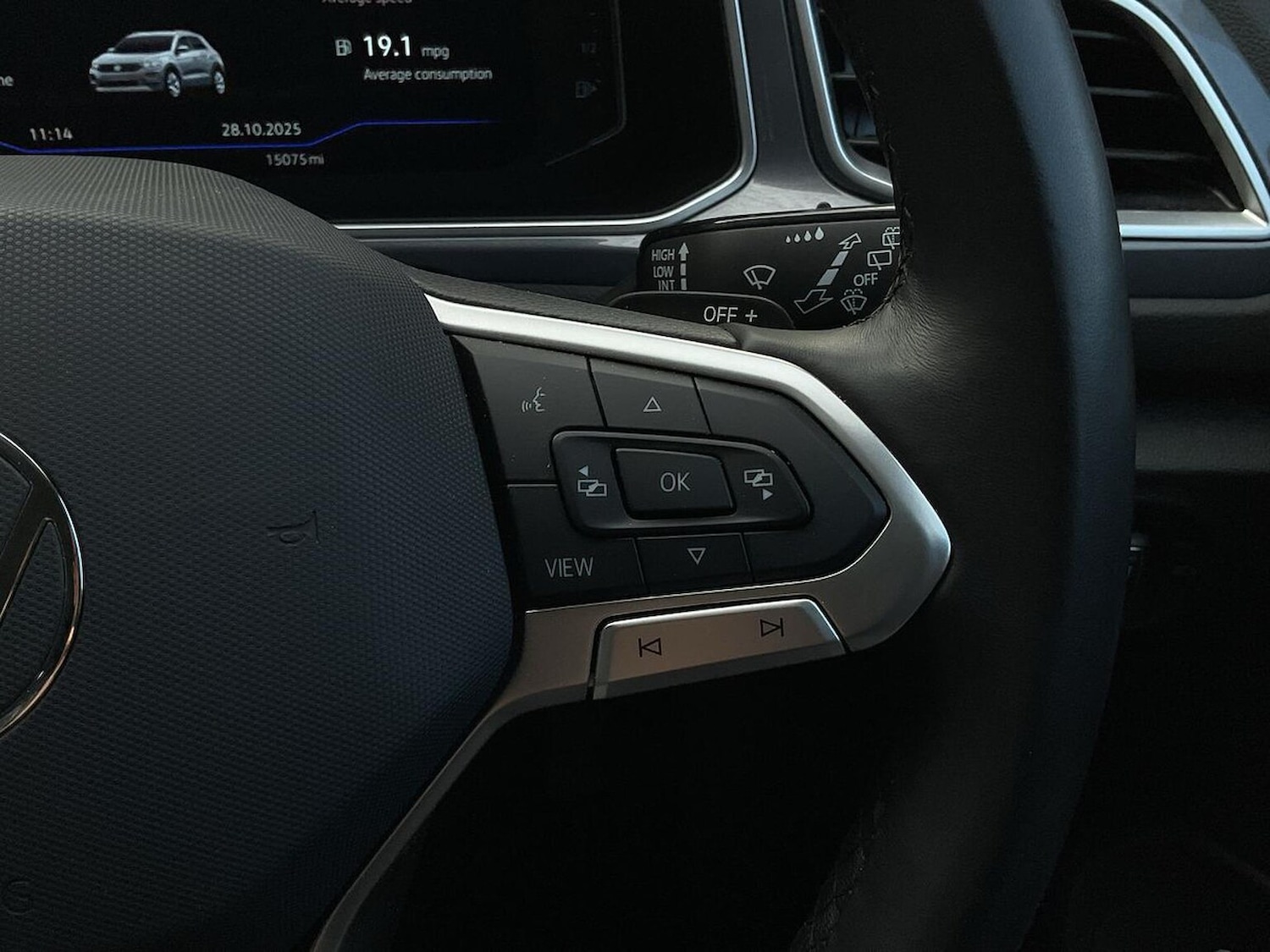 Used Volkswagen T-Roc 2024 for sale - 76392462: Photo 22