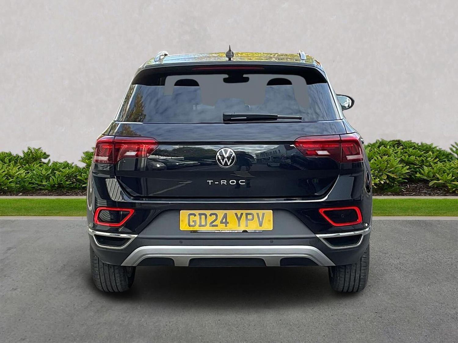 Used Volkswagen T-Roc 2024 for sale - 76392462: Photo 4