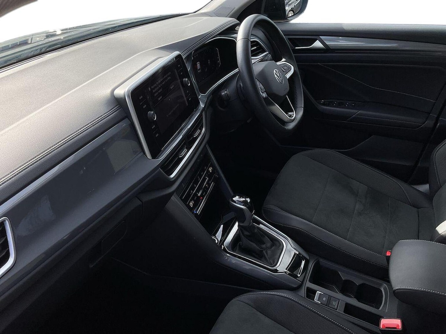 Used Volkswagen T-Roc 2024 for sale - 76392462: Photo 7