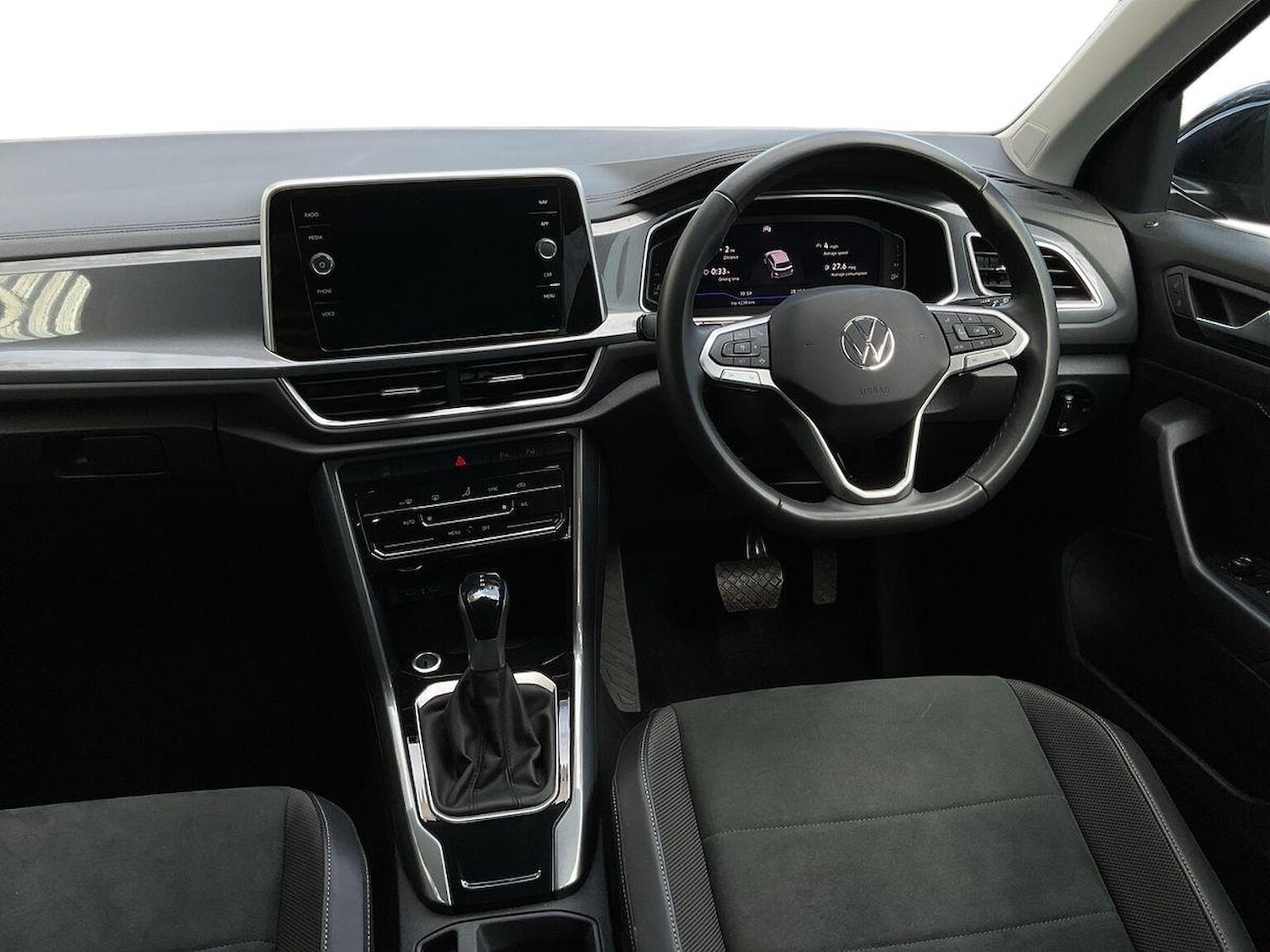 Used Volkswagen T-Roc 2024 for sale - 76392462: Photo 8