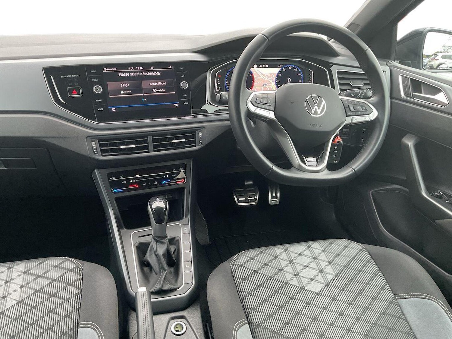 Used Volkswagen Polo 2024 for sale - 76982915: Photo 9