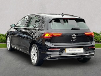 Used Volkswagen Golf 2025 for sale - 76924633: Photo