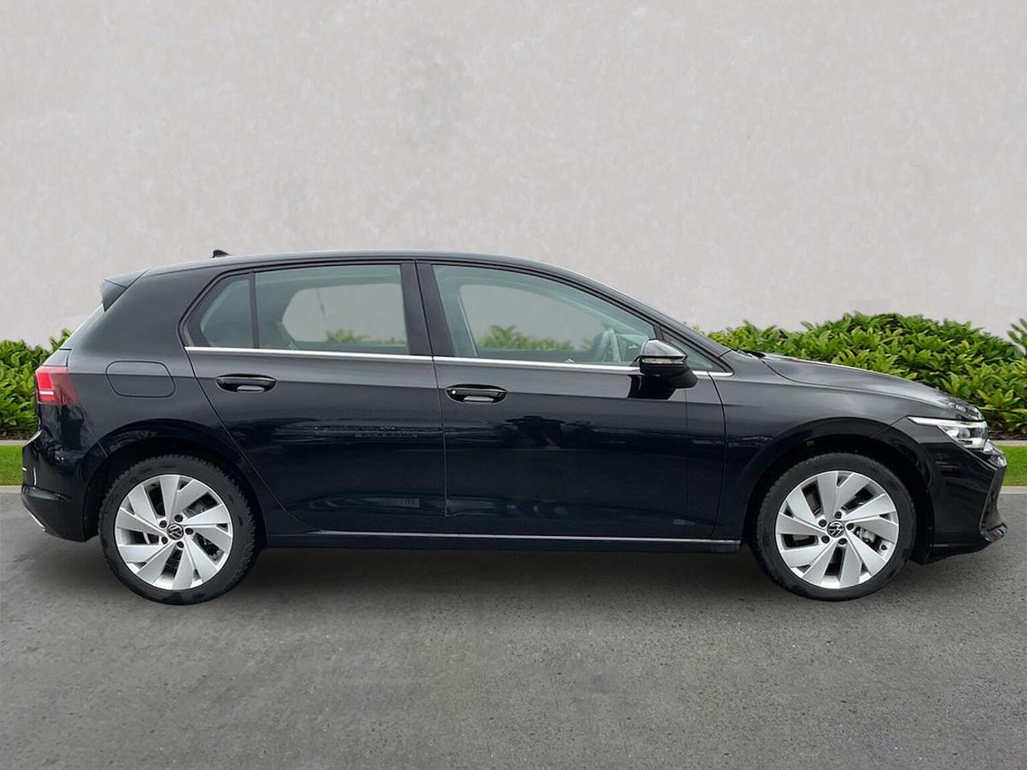 Used Volkswagen Golf 2025 for sale - 76924633: Photo 3