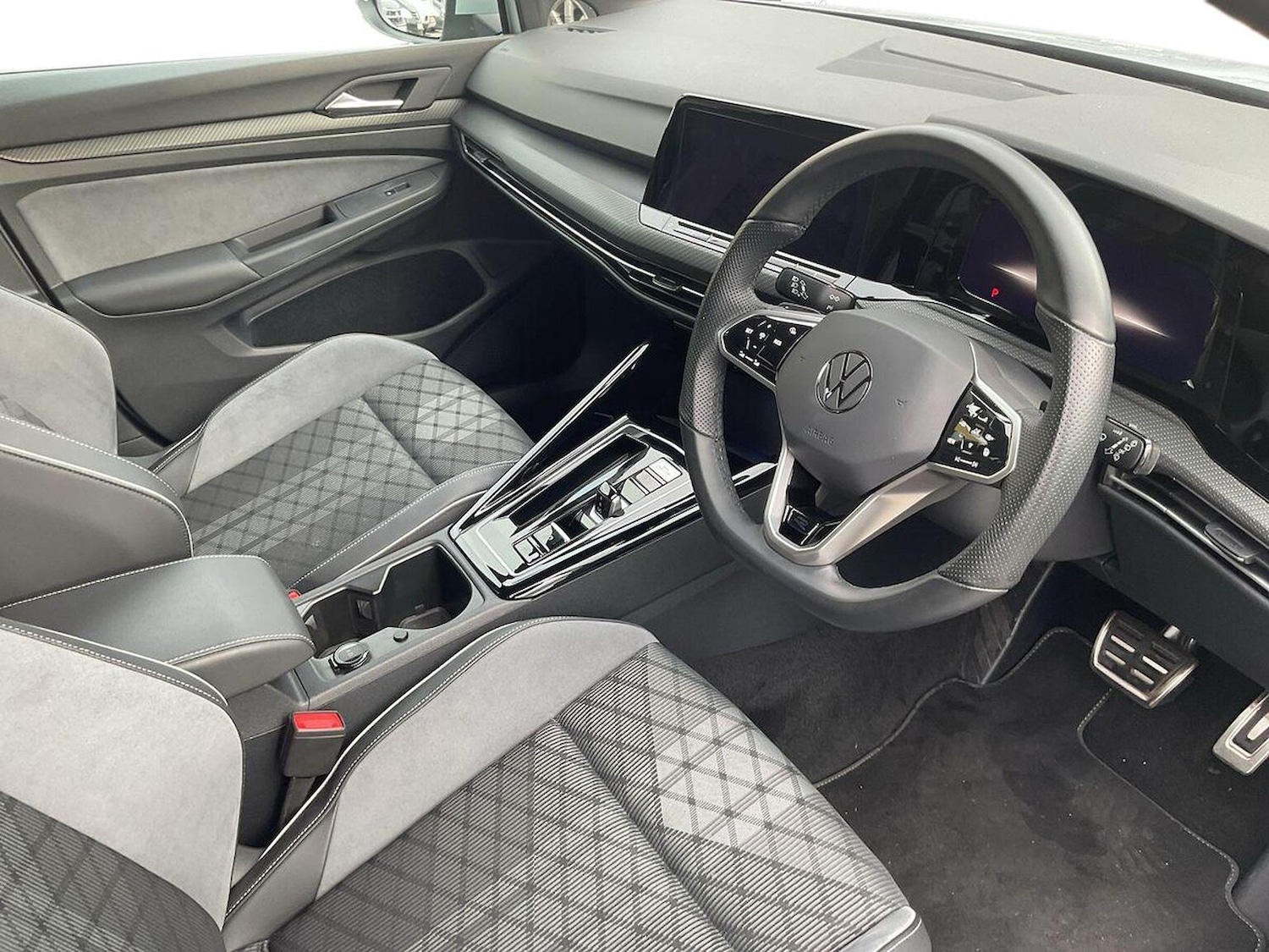 Used Volkswagen Golf 2024 for sale - 76555447: Photo 15