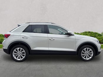 Used Volkswagen T-Roc 2025 for sale - 79536545: Photo