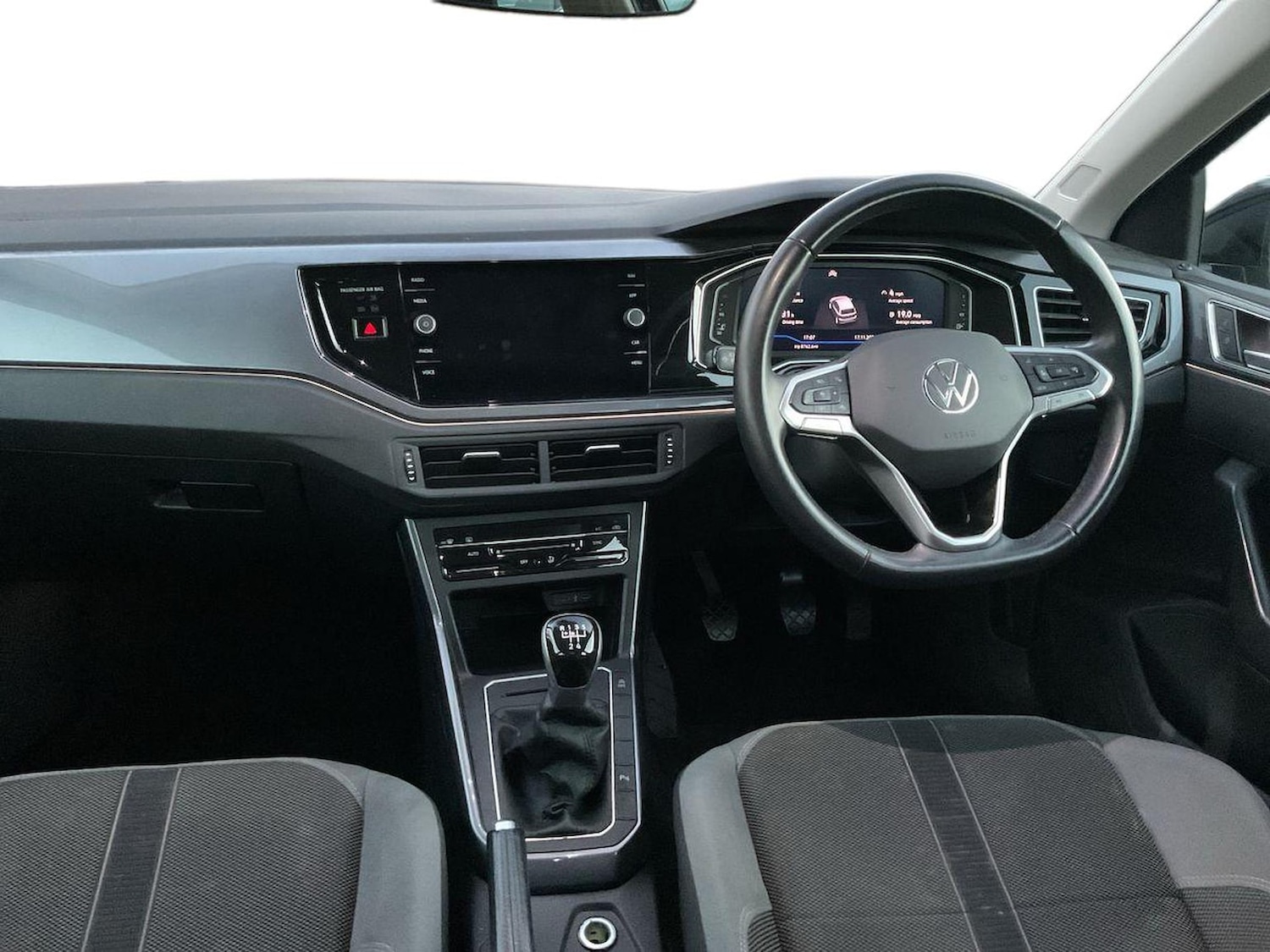 Used Volkswagen Polo 2024 for sale - 76613633: Photo 8