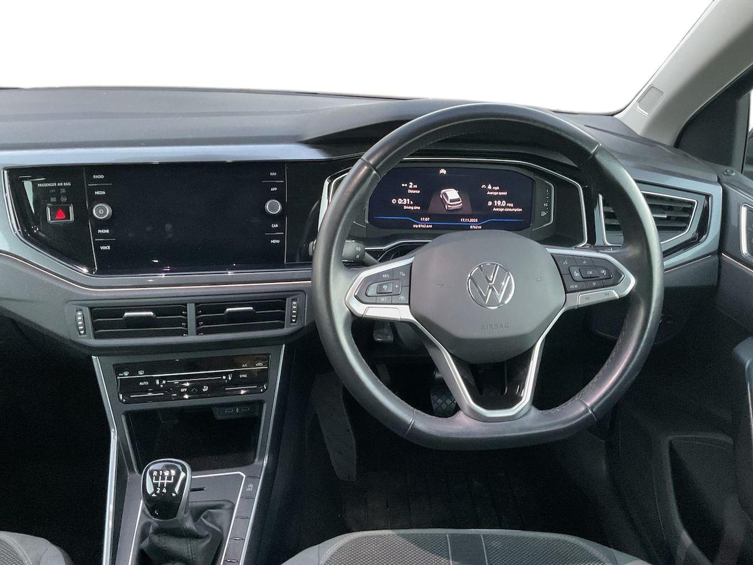 Used Volkswagen Polo 2024 for sale - 76613633: Photo 9