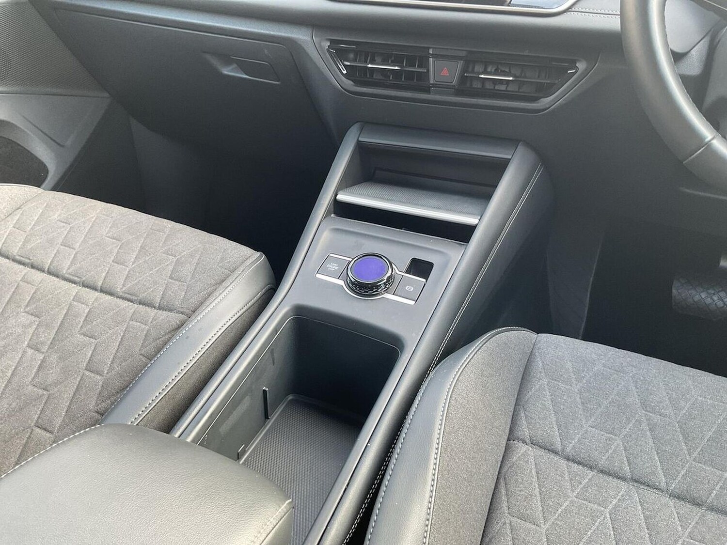 Used Volkswagen Tiguan 2024 for sale - 76555448: Photo 13