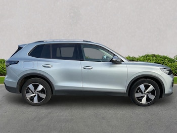 Used Volkswagen Tiguan 2024 for sale - 76555448: Photo