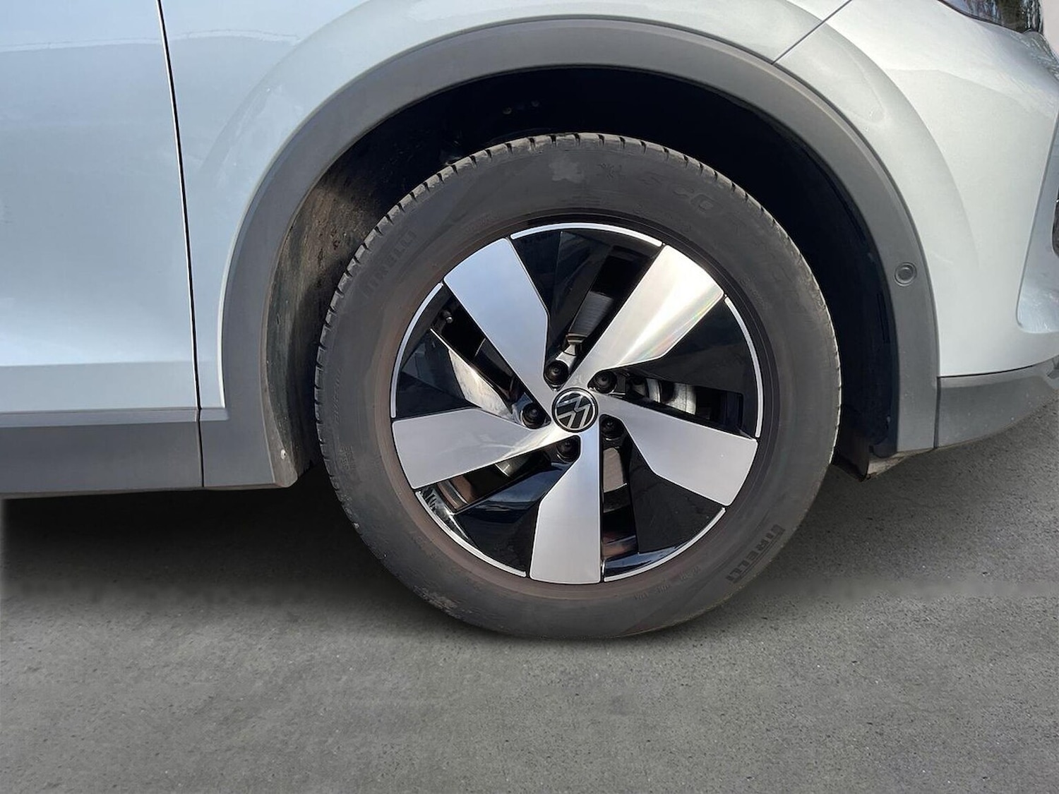 Used Volkswagen Tiguan 2024 for sale - 76555448: Photo 6